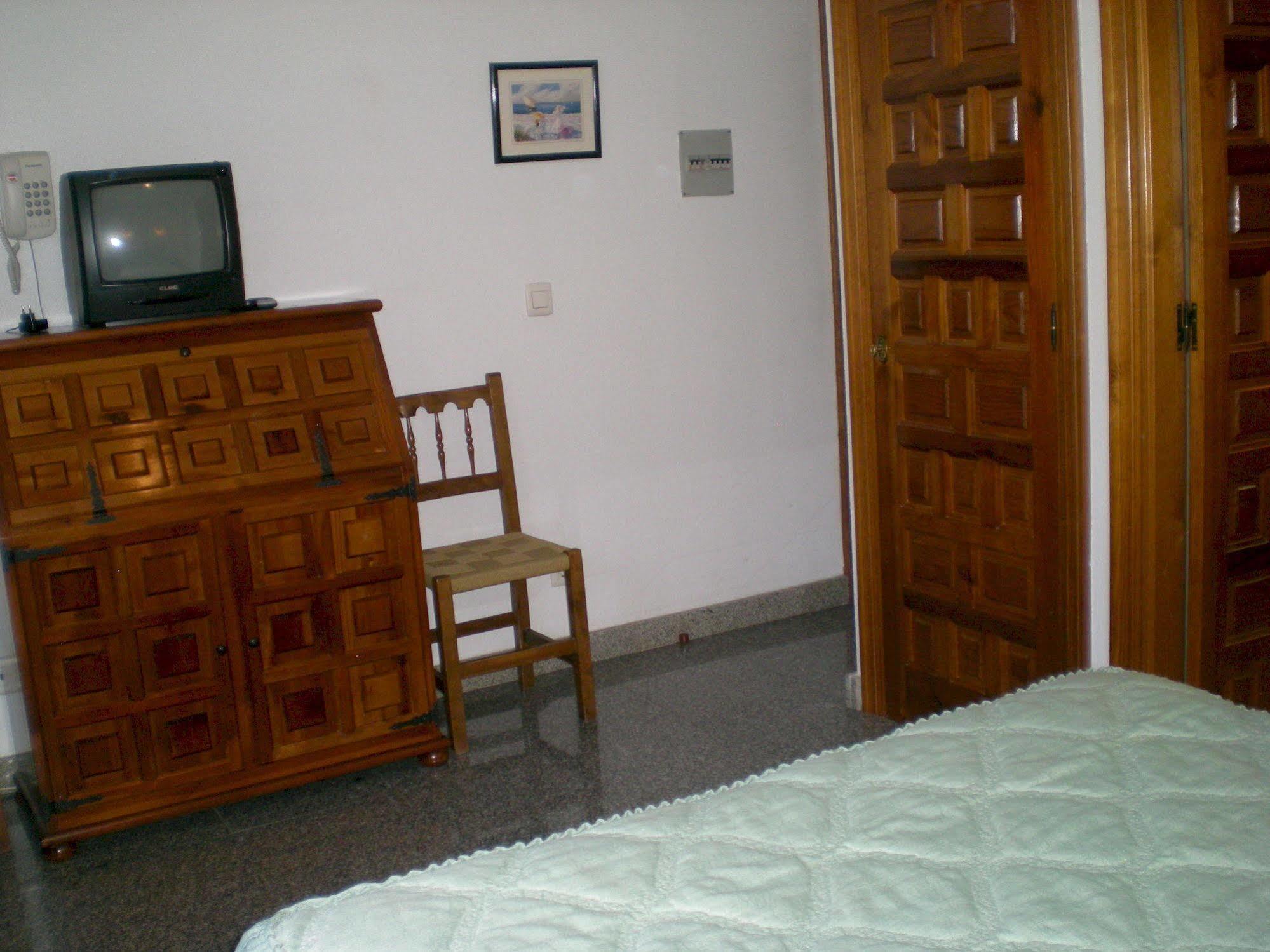 Hotel Puerta Romeros Burgos Exterior photo